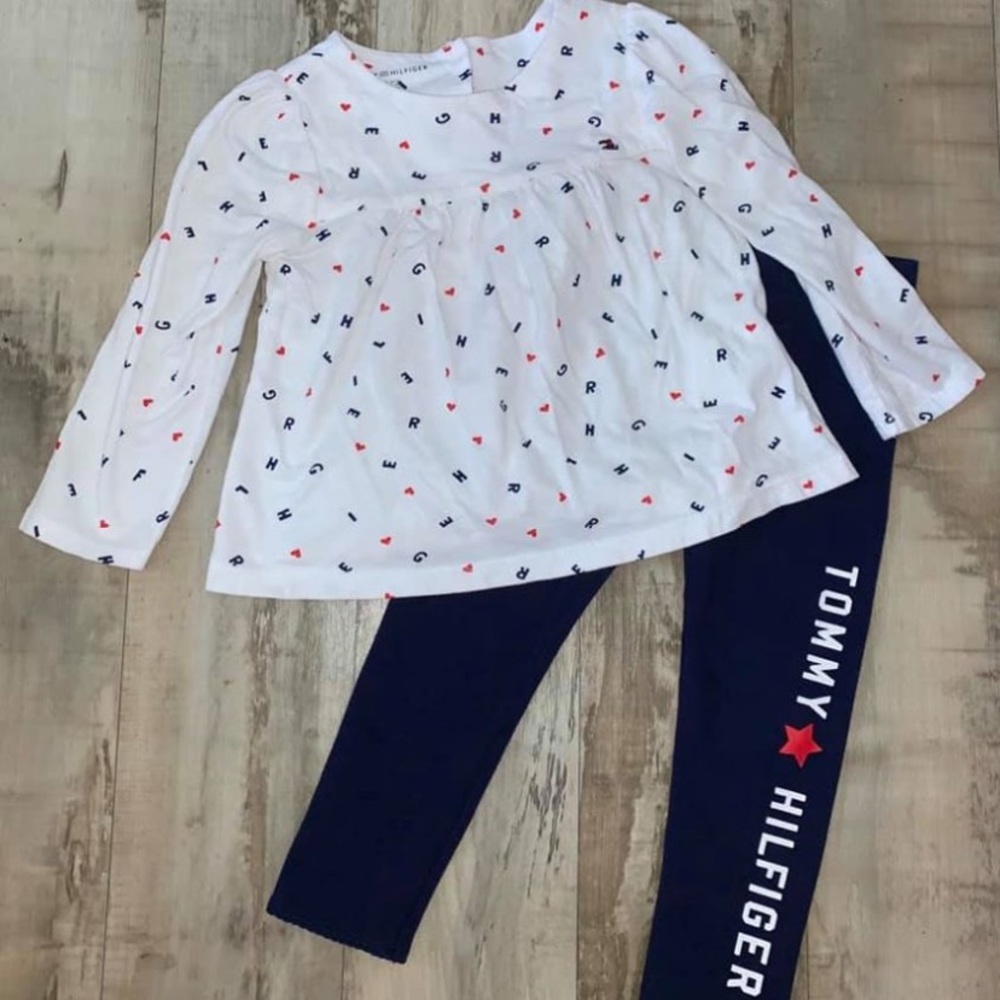 2T Tommy Hilfiger set